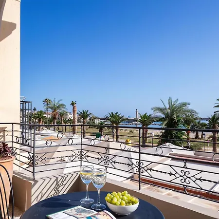 Chryssi 01, Stylish Seaside Spot In The Heart Of Rétino