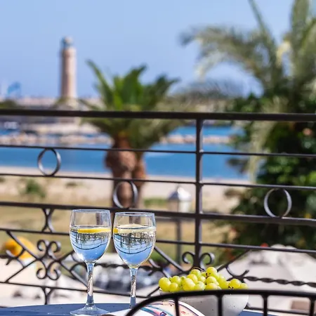 Chryssi Seafront Living, 01 Bedroom Up To 3! Rethymno (Crete)